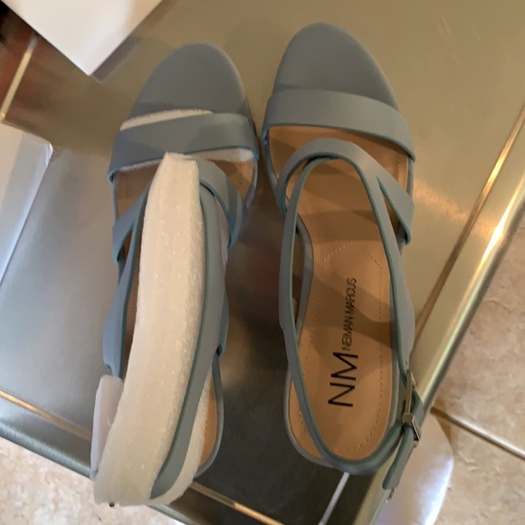 NIB Neiman Marcus Blue Wedges 8 💙 - Picture 4 of 7